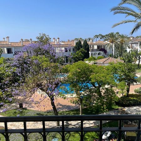Beachfront Escape Resort Estepona Luaran gambar