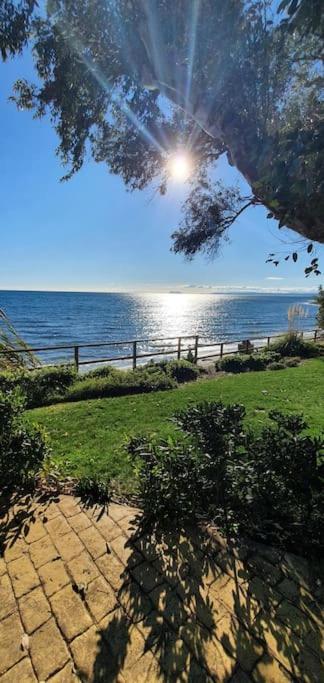 Beachfront Escape Resort Estepona Luaran gambar