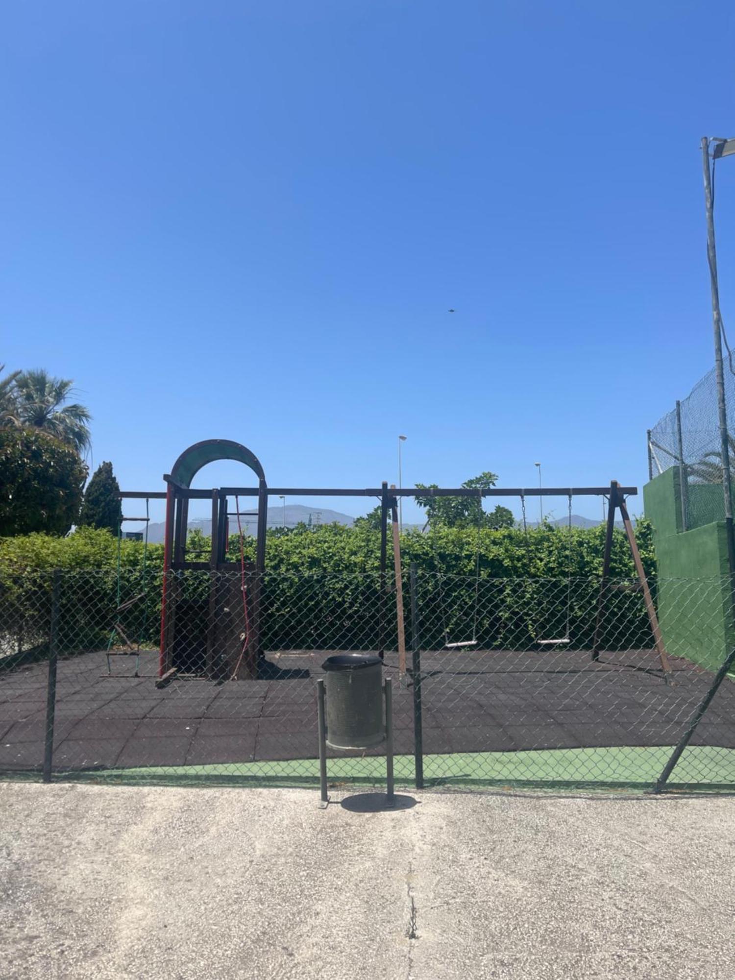 Beachfront Escape Resort Estepona Luaran gambar