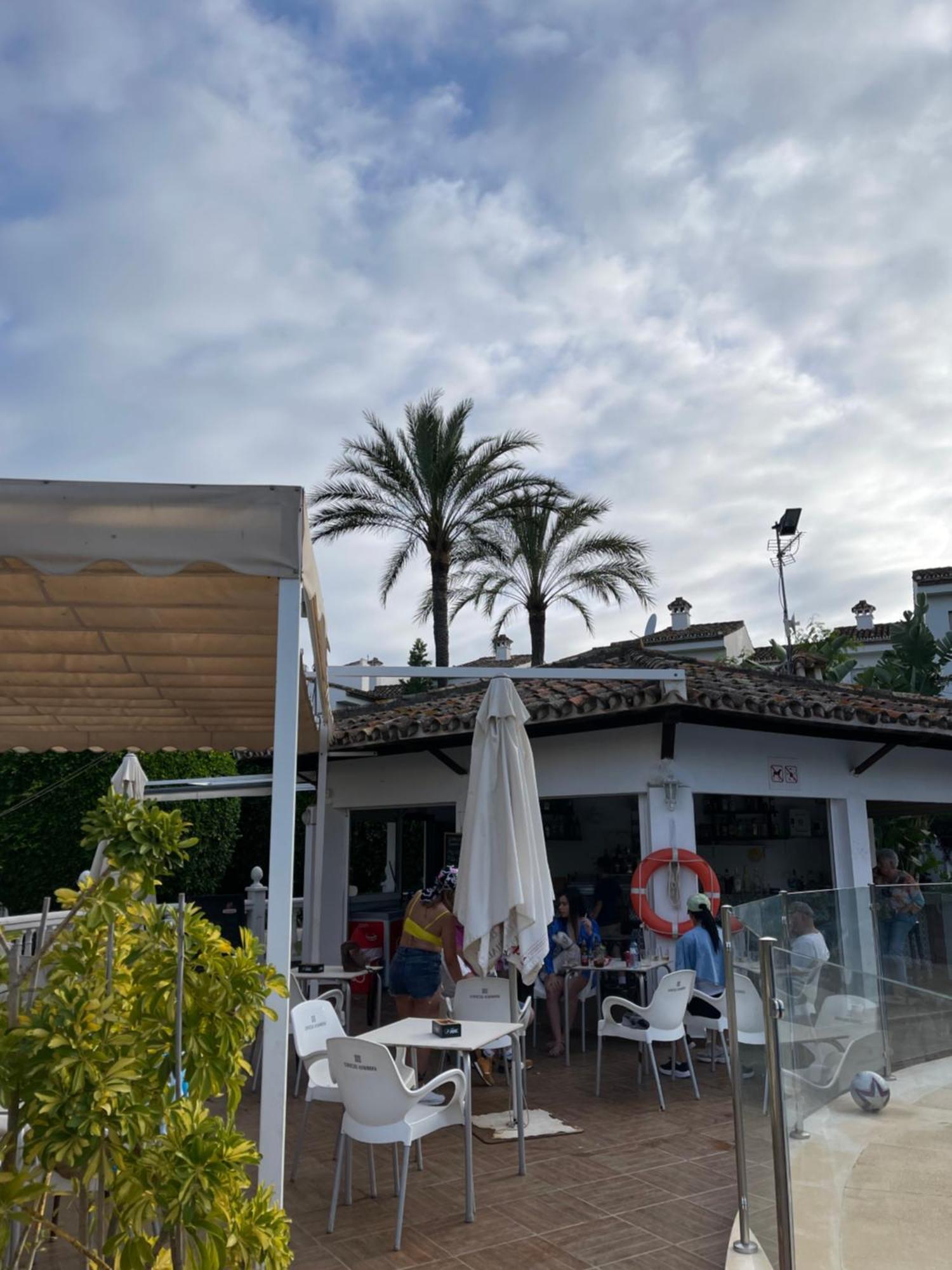 Beachfront Escape Resort Estepona Luaran gambar