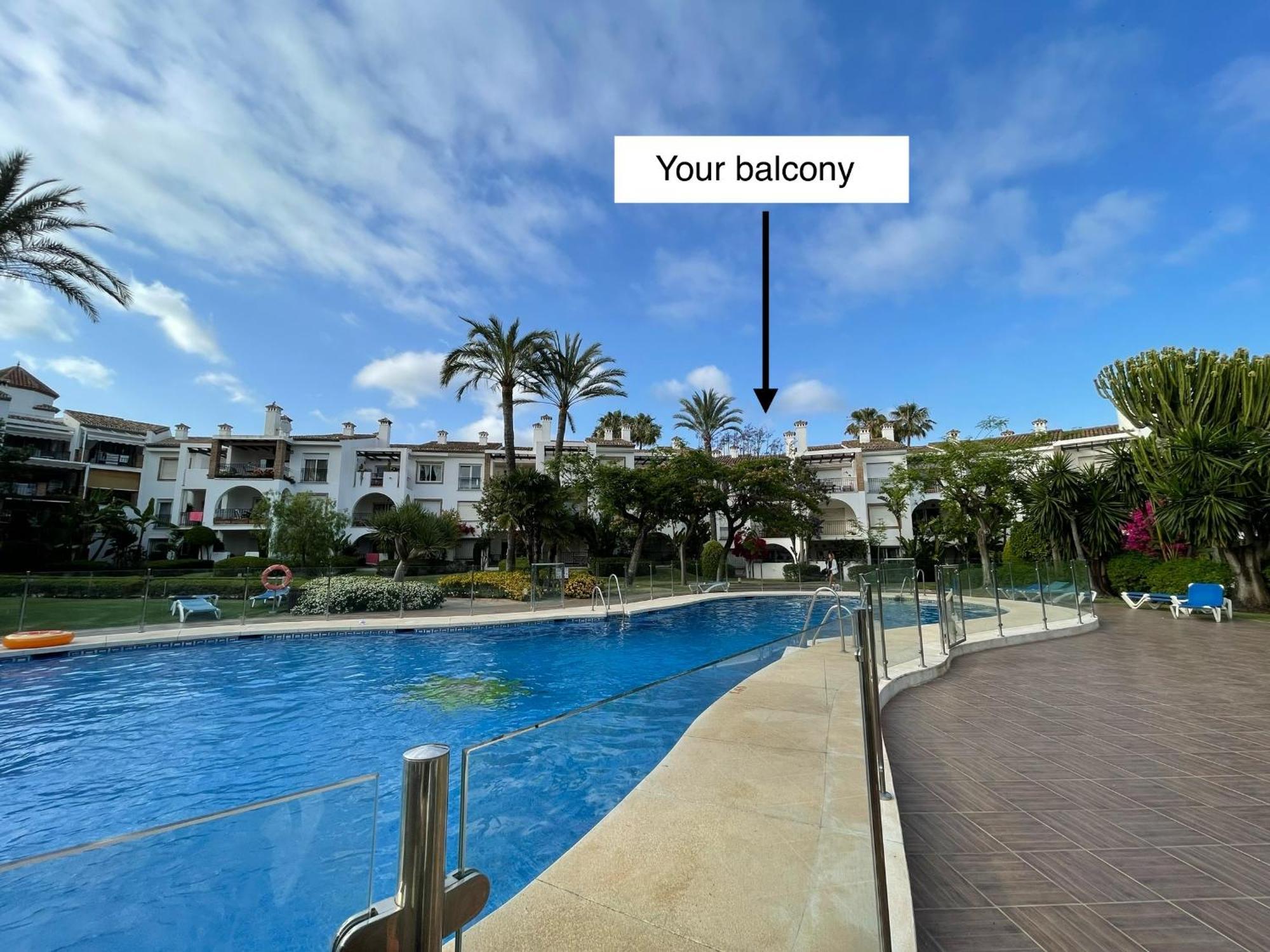 Beachfront Escape Resort Estepona Luaran gambar